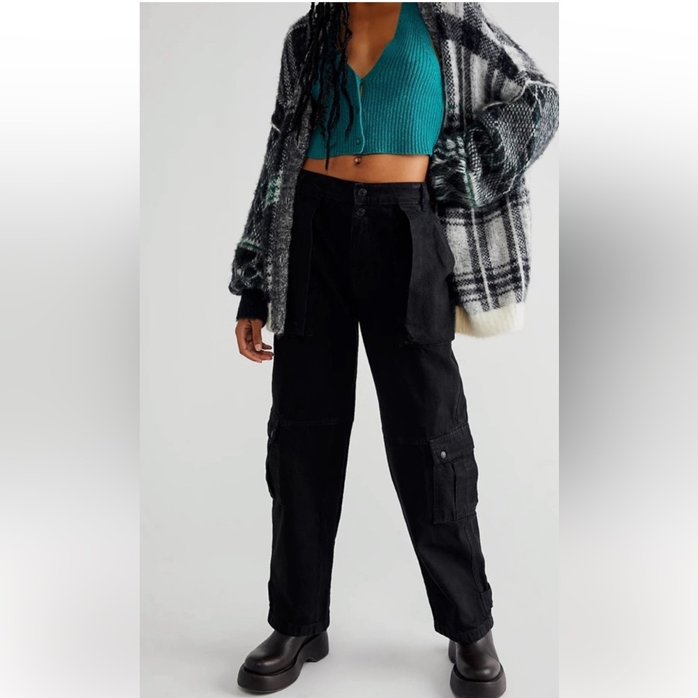 #266 Free People We The Free Marx Slouchy Cargo Jeans black 28